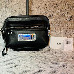 BNWT - COACH TERRAIN POUCH IN BLACK W/REFLECTIVE DETAILS (F79777)